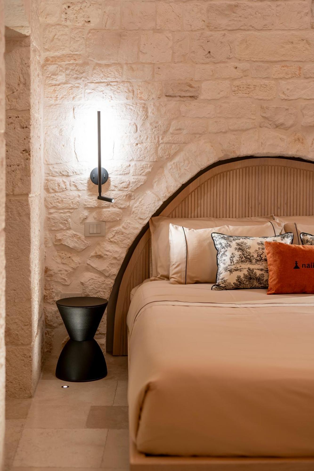 Naiira Luxury Trullo - Jacuzzi And Patio Apartment Alberobello Ngoại thất bức ảnh