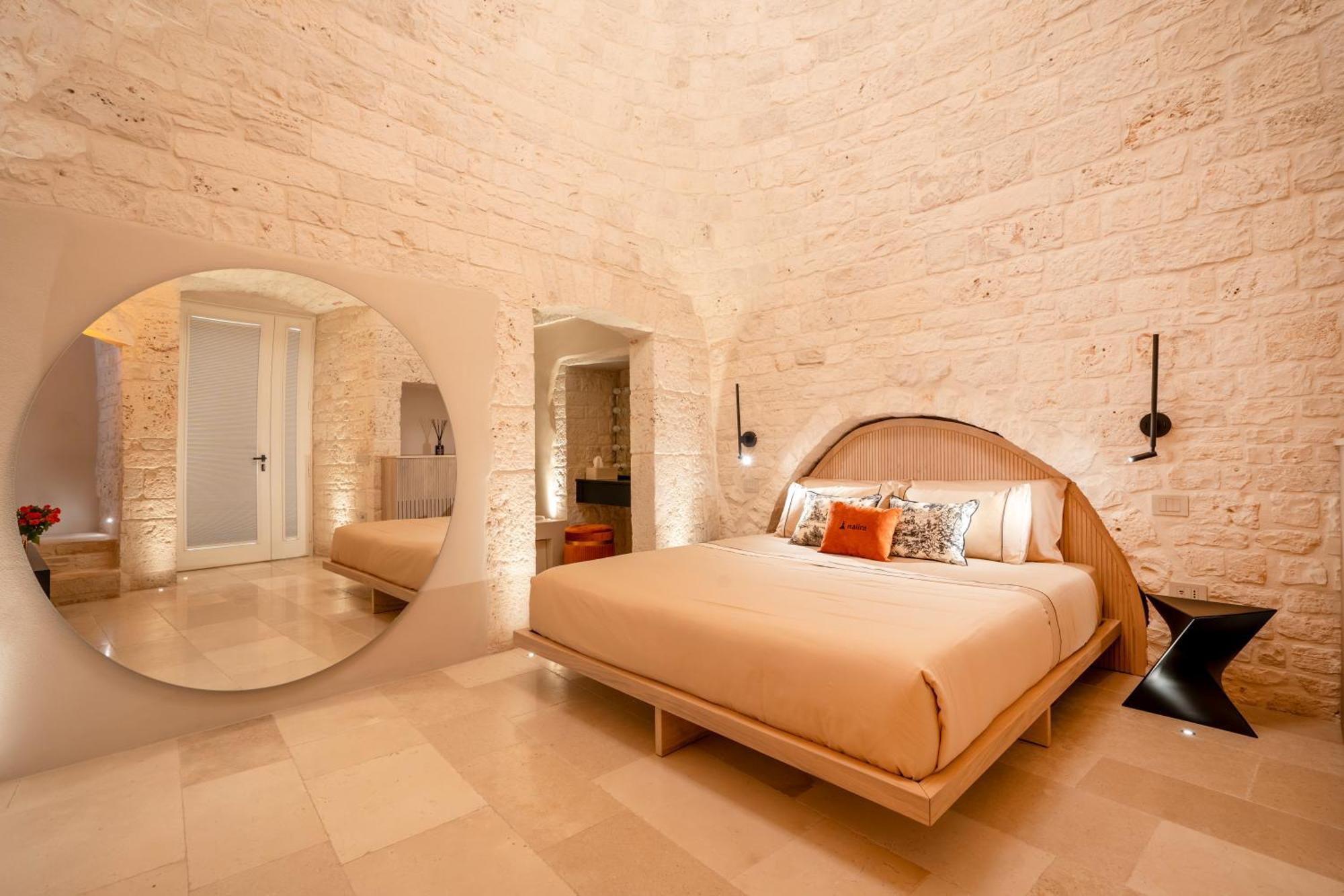 Naiira Luxury Trullo - Jacuzzi And Patio Apartment Alberobello Ngoại thất bức ảnh